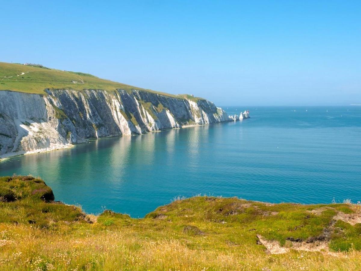 "Trinity" At Whitecliff Bay Isle Of Wight- Yarborough View 4 Hotel Bembridge Exterior photo